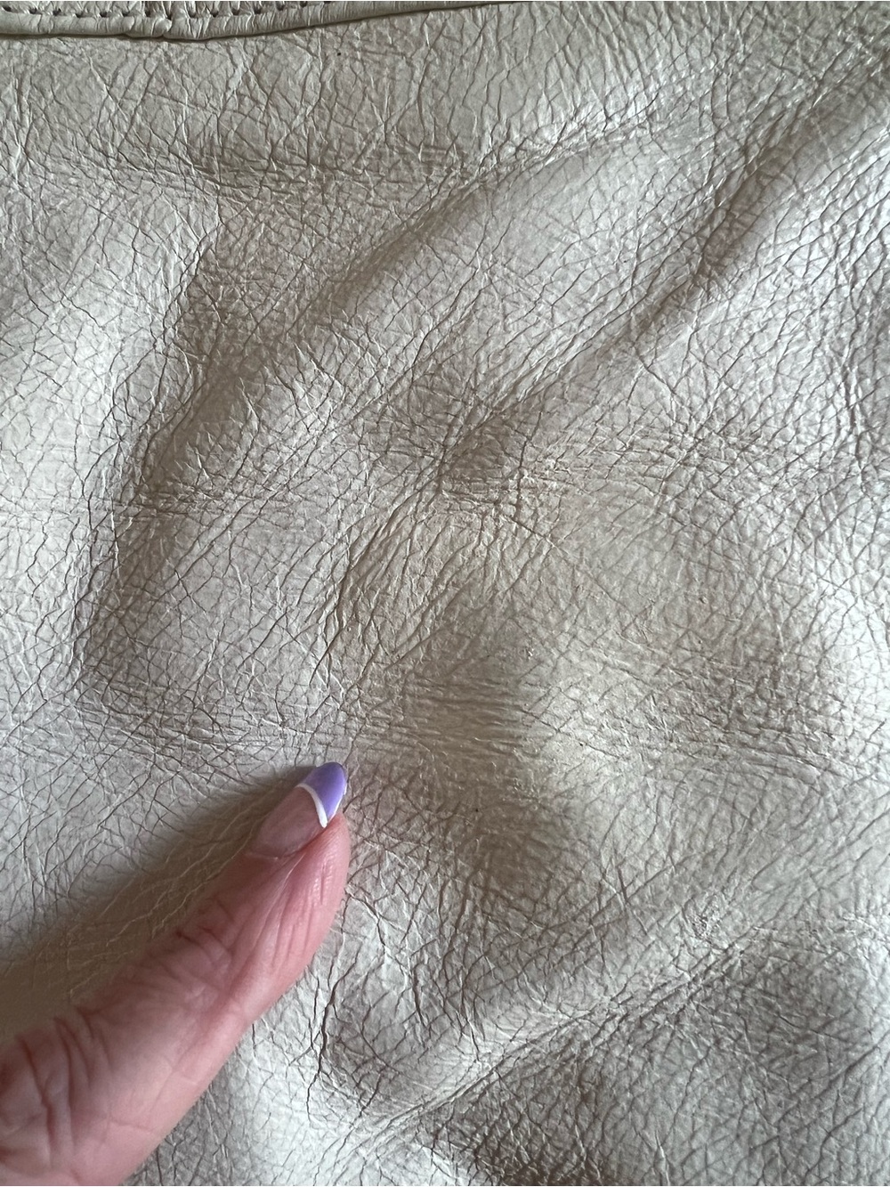 Vintage Betsey Johnson Y2K Full Grain Cow Leather Cream Gold Studs - Picture 8 of 13
